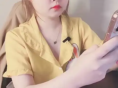 Snapshot of hunhun122 chatting on March 2026 06:14:02 PM hunhun122 online show from March 2026 06:14:02 PM