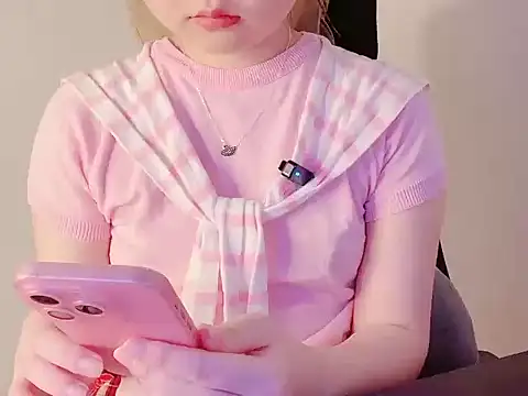 Snapshot of hunhun122 chatting on April 2026 07:34:02 PM hunhun122 online show from April 2026 07:34:02 PM