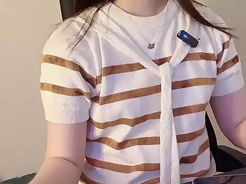 Snapshot of hunhun122 chatting on April 2026 09:12:01 PM hunhun122 online show from April 2026 09:12:01 PM