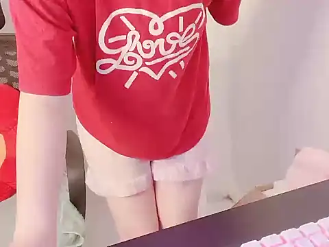 Snapshot of hunhun122 chatting on April 2026 06:10:01 PM hunhun122 online show from April 2026 06:10:01 PM