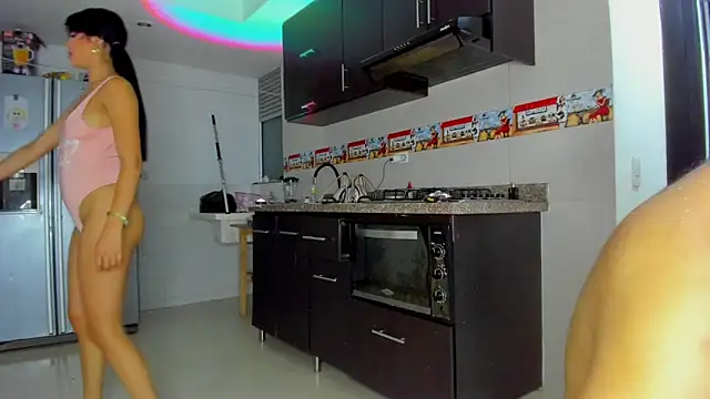 Snapshot of Fox_couplee69 chatting on March 2026 07:25:02 AM Fox couplee69 online show from March 2026 07:25:02 AM