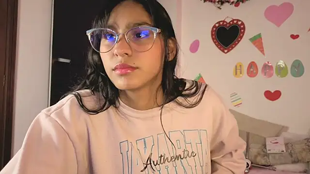 PaulaCutexs online show from April 2026 04:13:02 AM