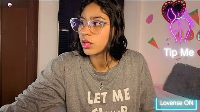 PaulaCutexs online show from April 2026 03:12:01 AM