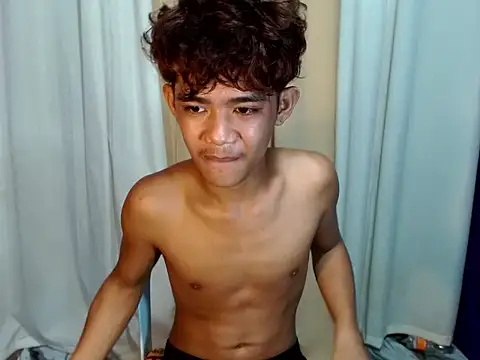 Snapshot of boynextdoorjosh chatting on April 2026 06:16:02 AM boynextdoorjosh online show from April 2026 06:16:02 AM