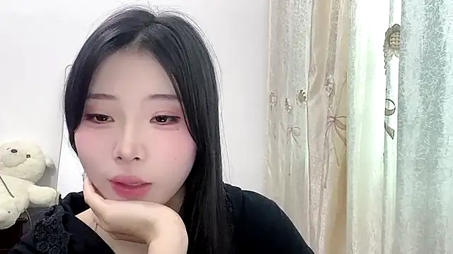 yiyibaby2026 online show from April 2026 02:31:01 AM