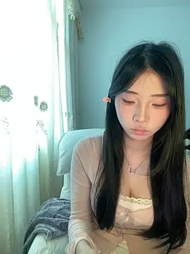 yiyibaby2026 online show from April 2026 03:34:02 AM