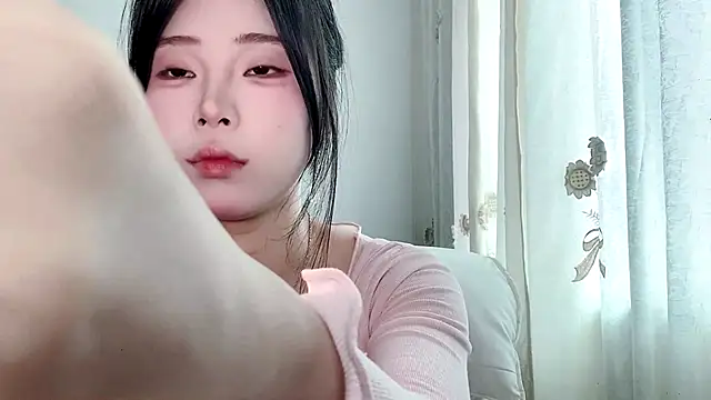 yiyibaby2026 online show from April 2026 02:36:02 AM