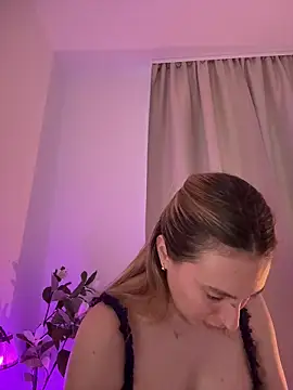 EvaRyen  online show from March 2026 03:34:01 PM