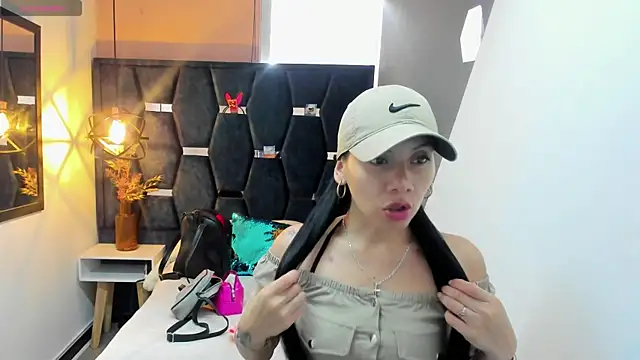 Abril Fox   online show from April 2026 07:51:02 PM