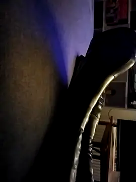 bootslove1 online show from April 2026 10:19:02 PM