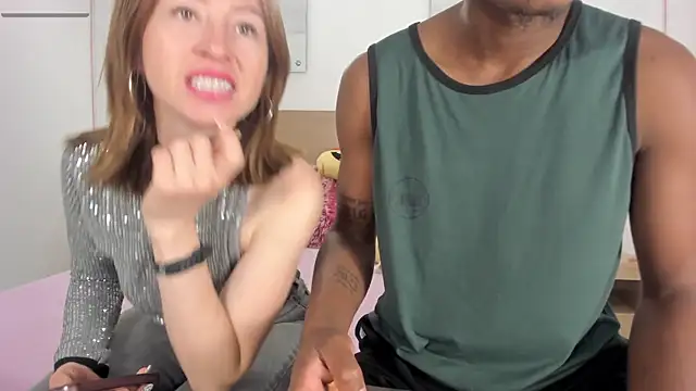 Ebony N Blonde online show from April 2026 07:47:02 PM