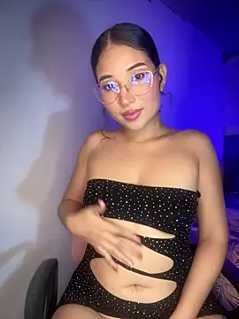 Snapshot of iamkyliewest chatting on March 2026 08:19:01 AM iamkyliewest online show from March 2026 08:19:01 AM