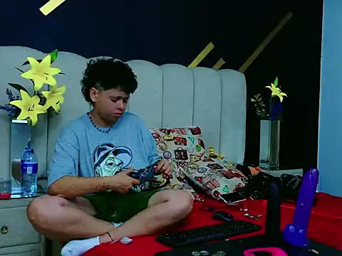 Snapshot of NikiEvanz chatting on April 2026 06:40:02 AM NikiEvanz online show from April 2026 06:40:02 AM