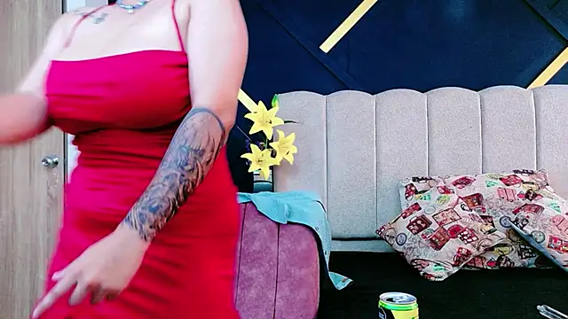 NikiEvanz online show from May 2026 05:21:02 PM