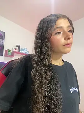 Snapshot of LINDA_EF chatting on March 2026 07:42:02 PM LINDA EF online show from March 2026 07:42:02 PM