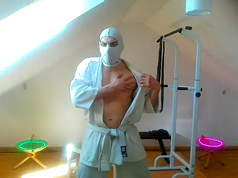 NinjaLaser online show from April 2026 11:21:02 AM