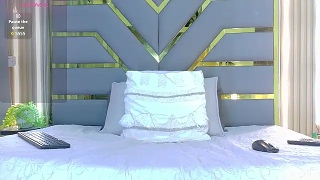 Snapshot of Oliver_bigblack_cock chatting on March 2026 06:03:01 PM Oliver bigblack cock online show from March 2026 06:03:01 PM