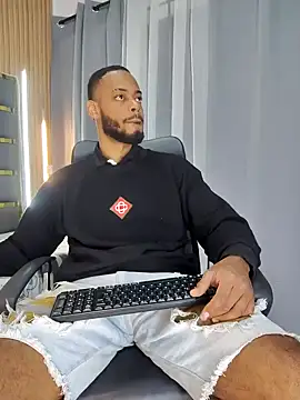 Snapshot of Oliver_bigblack_cock chatting on March 2026 05:58:02 PM Oliver bigblack cock online show from March 2026 05:58:02 PM