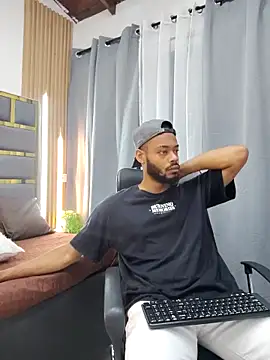 Snapshot of Oliver_bigblack_cock chatting on April 2026 06:20:01 PM Oliver bigblack cock online show from April 2026 06:20:01 PM