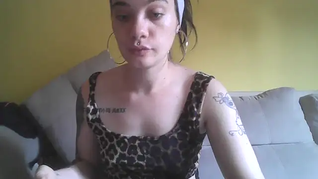 Snapshot of anastasia-evans chatting on April 2026 01:04:01 PM anastasia-evans online show from April 2026 01:04:01 PM