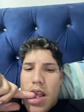 Theus26  online show from April 2026 12:55:02 AM