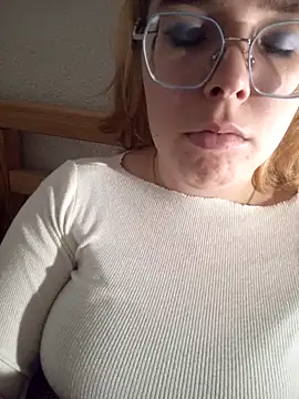 kitsuneniki online show from March 2026 07:28:01 PM