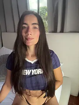 Snapshot of Evacrox chatting on April 2026 02:01:02 PM Evacrox online show from April 2026 02:01:02 PM