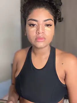 Snapshot of karlymonroe chatting on March 2026 10:49:01 PM karlymonroe online show from March 2026 10:49:01 PM