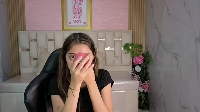 veronicaa s online show from May 2026 08:38:02 PM