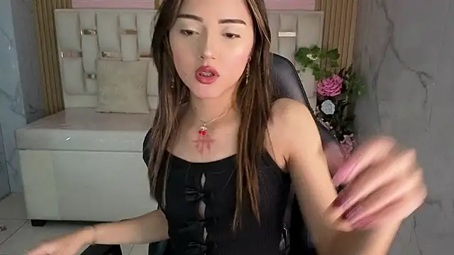 veronicaa s online show from May 2026 07:51:01 PM