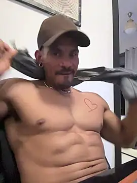 Snapshot of daniels-maison chatting on March 2026 12:04:02 AM daniels-maison online show from March 2026 12:04:02 AM