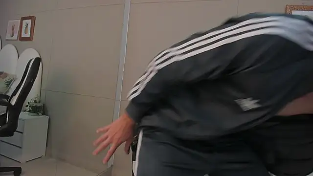 Snapshot of Thiago_2003_ chatting on March 2026 08:13:01 PM Thiago 2003 online show from March 2026 08:13:01 PM