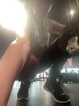 EmelyGigi online show from April 2026 03:50:01 PM