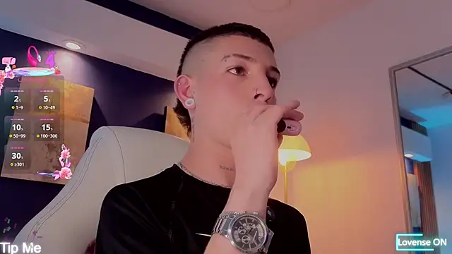 Snapshot of Luca_Prince_ chatting on April 2026 03:39:02 AM Luca Prince online show from April 2026 03:39:02 AM