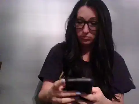 TheVictoriaWolf online show from April 2026 10:37:02 AM