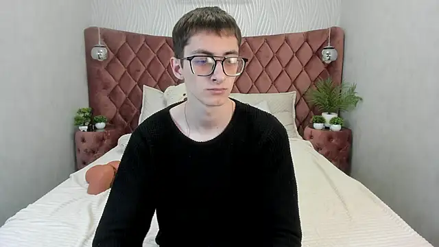 RonBevs online show from May 2026 07:51:01 PM