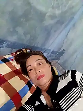 Snapshot of Lyly22x chatting on March 2026 12:11:01 PM Lyly22x online show from March 2026 12:11:01 PM