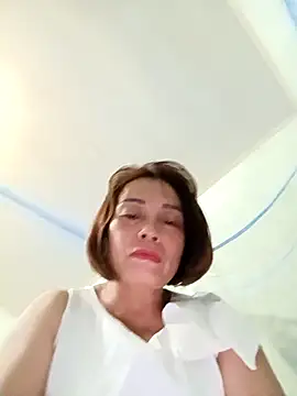 Snapshot of Lyly22x chatting on March 2026 09:47:02 PM Lyly22x online show from March 2026 09:47:02 PM