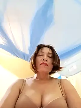 Snapshot of Lyly22x chatting on March 2026 10:15:02 AM Lyly22x online show from March 2026 10:15:02 AM