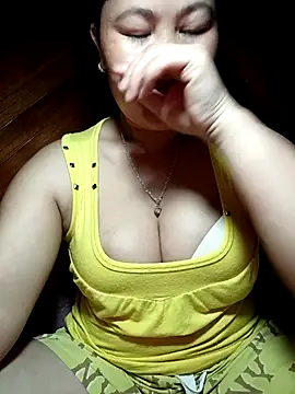 Snapshot of halenka_00 chatting on March 2026 11:43:02 AM halenka 00 online show from March 2026 11:43:02 AM