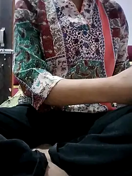 Tasty Cherry online show from April 2026 04:34:02 PM