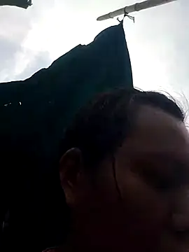 Snapshot of Lanin-i chatting on April 2026 10:01:02 AM Lanin-i online show from April 2026 10:01:02 AM