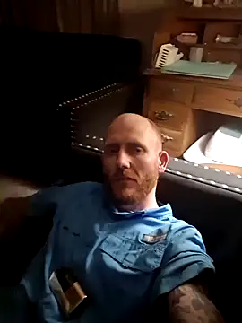 Snapshot of redandjuicy chatting on May 2026 01:54:02 AM redandjuicy online show from May 2026 01:54:02 AM
