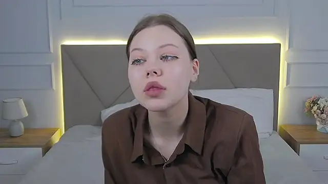 Sophie Rays online show from March 2026 01:50:01 PM