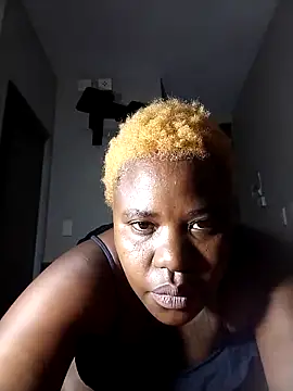 Snapshot of AicoBlackass_4 chatting on April 2026 06:47:01 AM AicoBlackass 4 online show from April 2026 06:47:01 AM