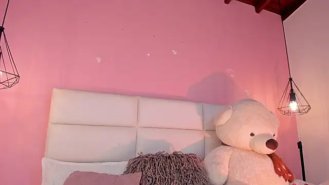 KarolyneLune online show from May 2026 01:57:16 AM