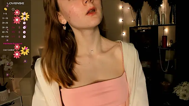 Snapshot of MalloryGray chatting on March 2026 03:37:02 PM MalloryGray online show from March 2026 03:37:02 PM