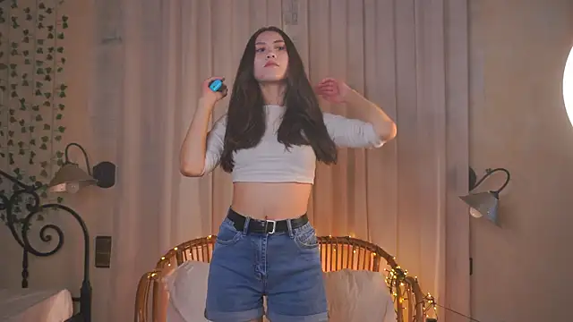 WanetaKyer online show from April 2026 03:11:01 AM