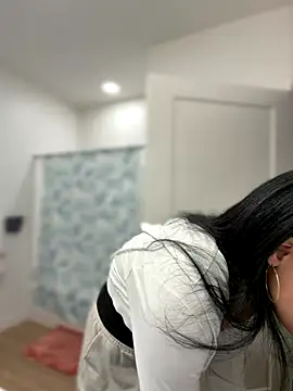 Snapshot of FerrariFrench chatting on January 2026 02:25:01 AM FerrariFrench online show from January 2026 02:25:01 AM