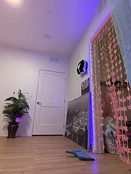 Snapshot of FerrariFrench chatting on April 2026 05:07:02 AM FerrariFrench online show from April 2026 05:07:02 AM